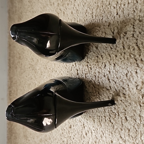 6 heels peep toe black 🖤💙blue guess - Picture 3 of 6